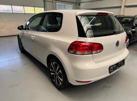 Volkswagen - Golf