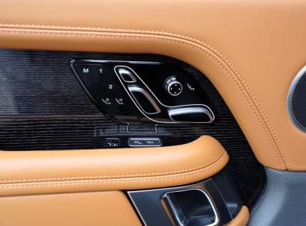 Land Rover - Range Rover