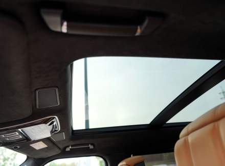 Land Rover - Range Rover