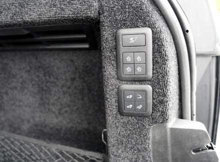 Land Rover - Range Rover