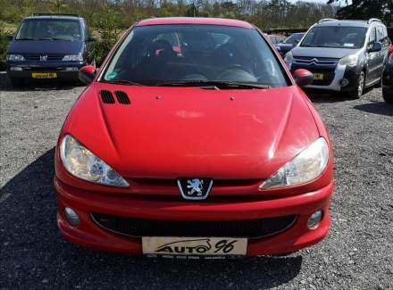 Peugeot - 206
