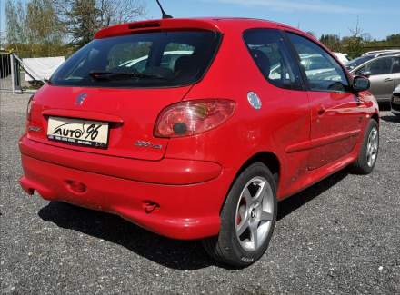 Peugeot - 206