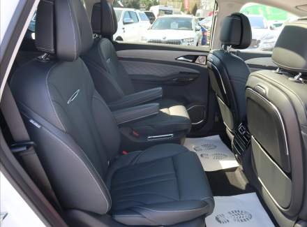 Forthing - Yacht/4 U-Tour