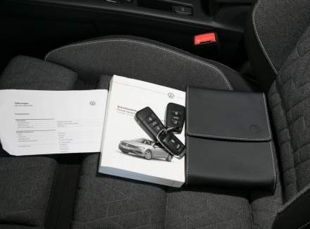 Volkswagen - Passat