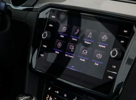 Volkswagen - Passat