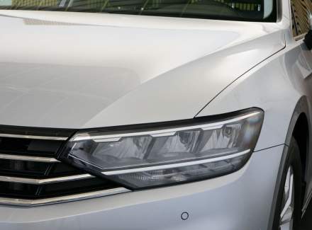 Volkswagen - Passat