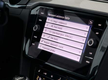 Volkswagen - Passat
