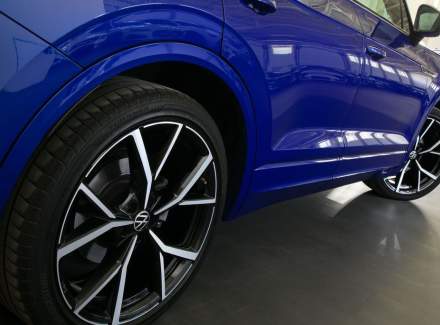 Volkswagen - Touareg