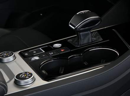 Volkswagen - Touareg