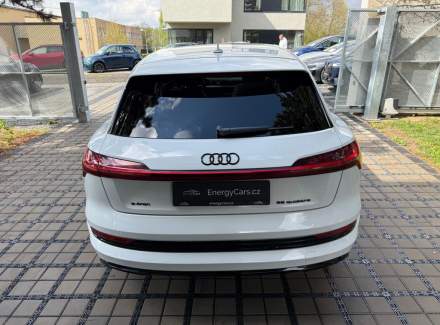 Audi - E-tron