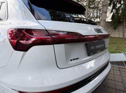 Audi - E-tron