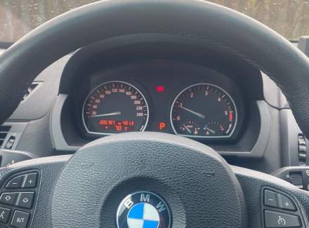 BMW - X3