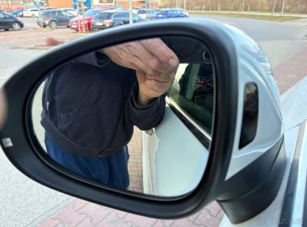 Volkswagen - Touareg