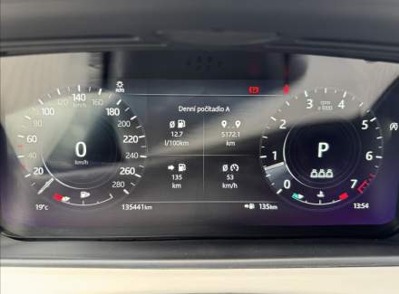 Land Rover - Range Rover Velar