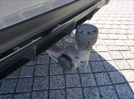 Mercedes-Benz - E-class