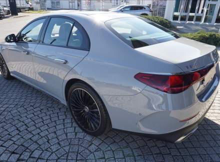 Mercedes-Benz - E-class