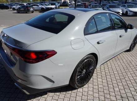 Mercedes-Benz - E-class