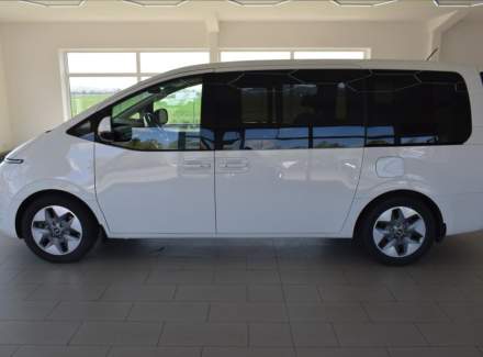 Hyundai - Staria