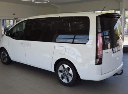 Hyundai - Staria