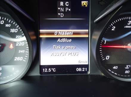 Mercedes-Benz - V-class