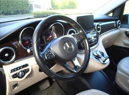 Mercedes-Benz - V-class