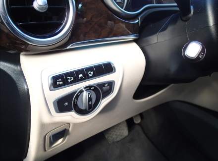 Mercedes-Benz - V-class