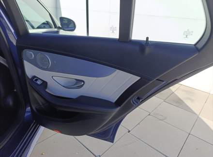 Mercedes-Benz - C-class