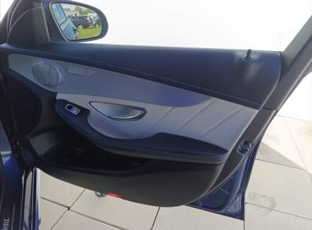 Mercedes-Benz - C-class