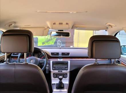 Volkswagen - Passat