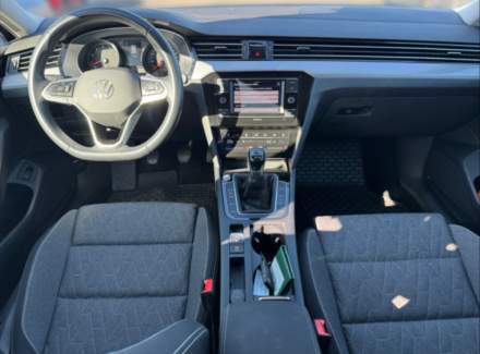 Volkswagen - Passat