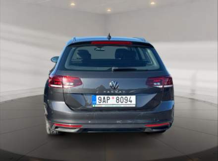 Volkswagen - Passat