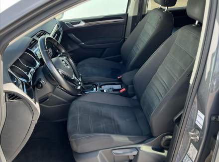 Volkswagen - Touran
