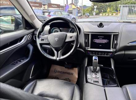 Maserati - Levante