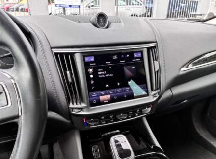 Maserati - Levante