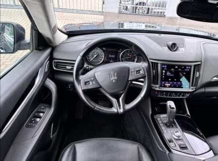 Maserati - Levante
