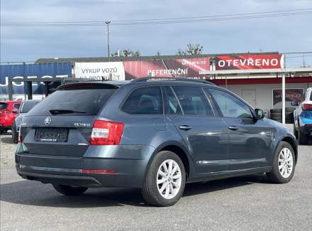 Škoda - Octavia