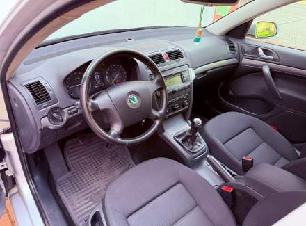 Škoda - Octavia