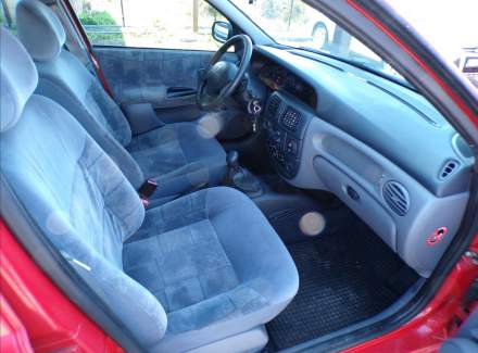 Renault - Megane