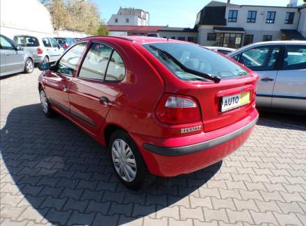 Renault - Megane