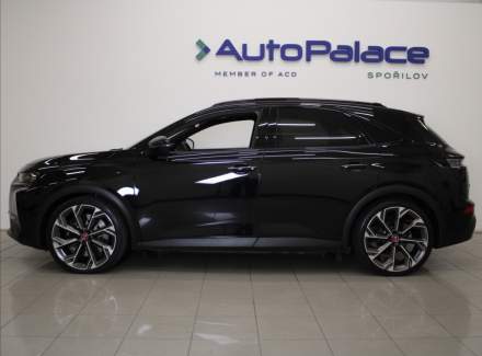 DS Automobiles - DS7 Crossback