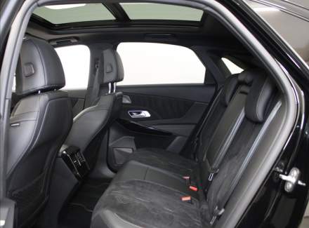 DS Automobiles - DS7 Crossback