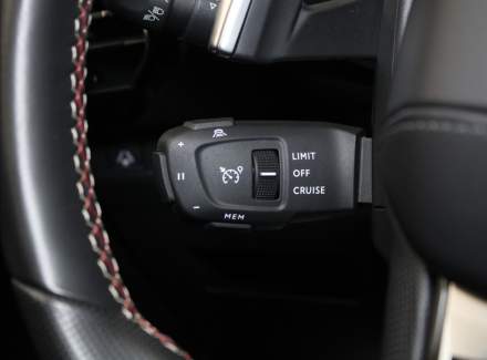 DS Automobiles - DS7 Crossback