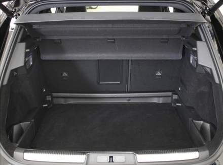 DS Automobiles - DS7 Crossback