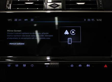 DS Automobiles - DS7 Crossback