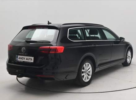 Volkswagen - Passat