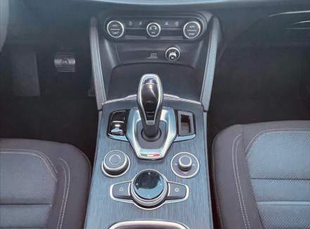 Alfa Romeo - Stelvio