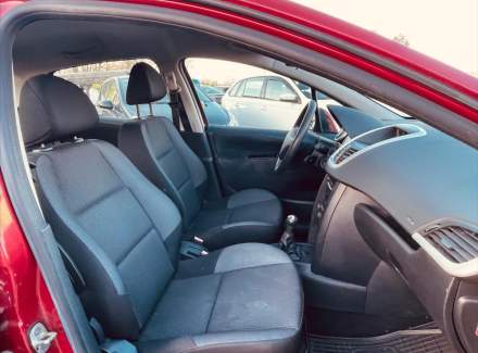 Peugeot - 207