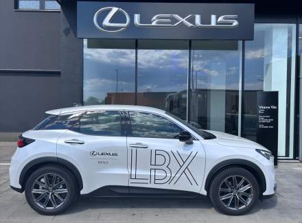 Lexus - LBX