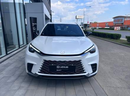 Lexus - LBX