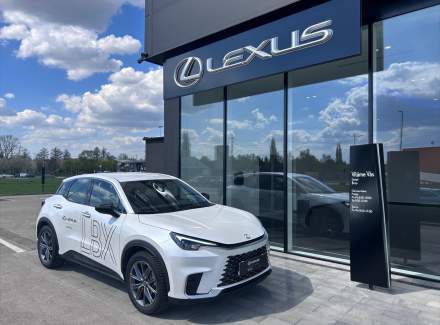 Lexus - LBX